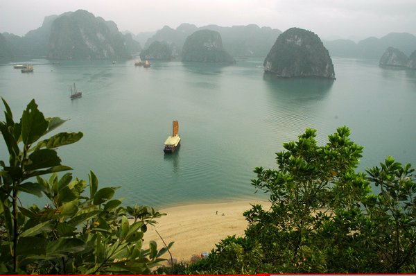 Baia di Ha Long | Avventure nel Mondo