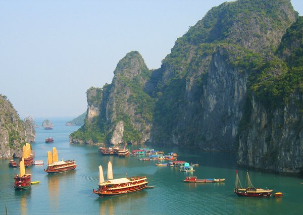 Baia di Ha Long | Avventure nel Mondo