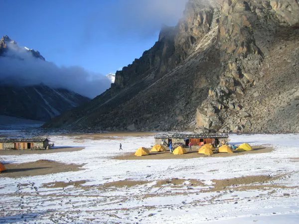 Campo a Lonak 4785 mt - gruppo Alvisi