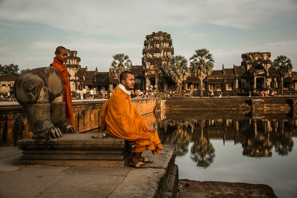 Monaci al Tempio di Angkor Wat | Avventure nel Mondo