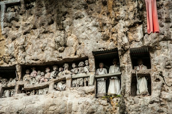 Tau-tau in Sulawesi Tau-tau in Sulawesi | Avventure nel Mondo