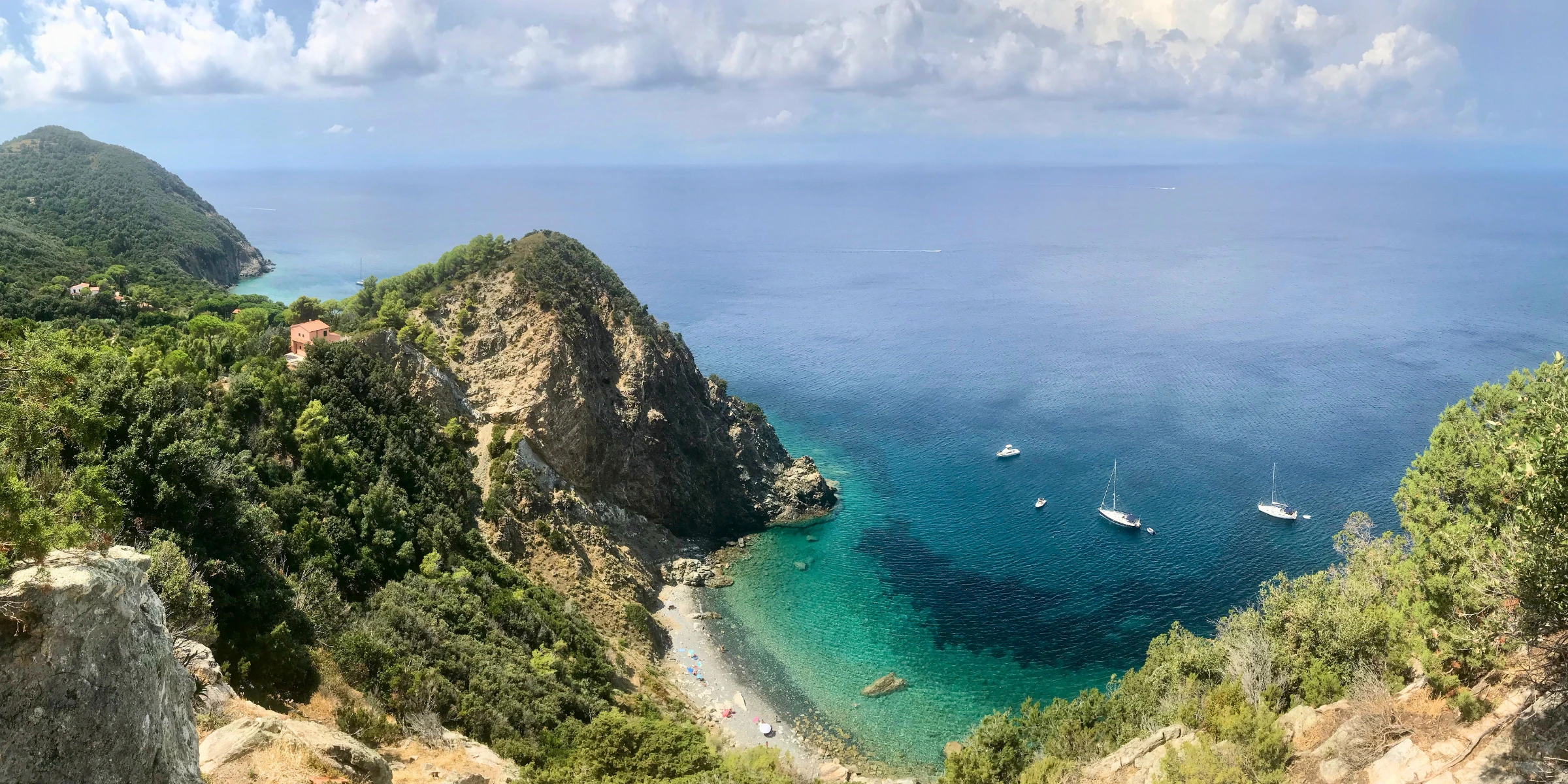 Panorama dell'Arcipelago Toscano dal mare · Elba, Giglio e Capraia in barca a vela